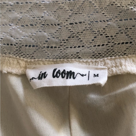 In Loom Cotton Top~size Medium - Picture 5 of 12